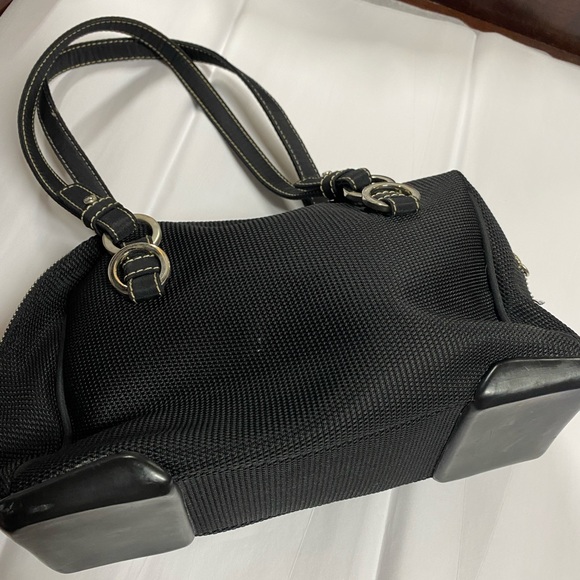 The Sak Handbag - Picture 2 of 9